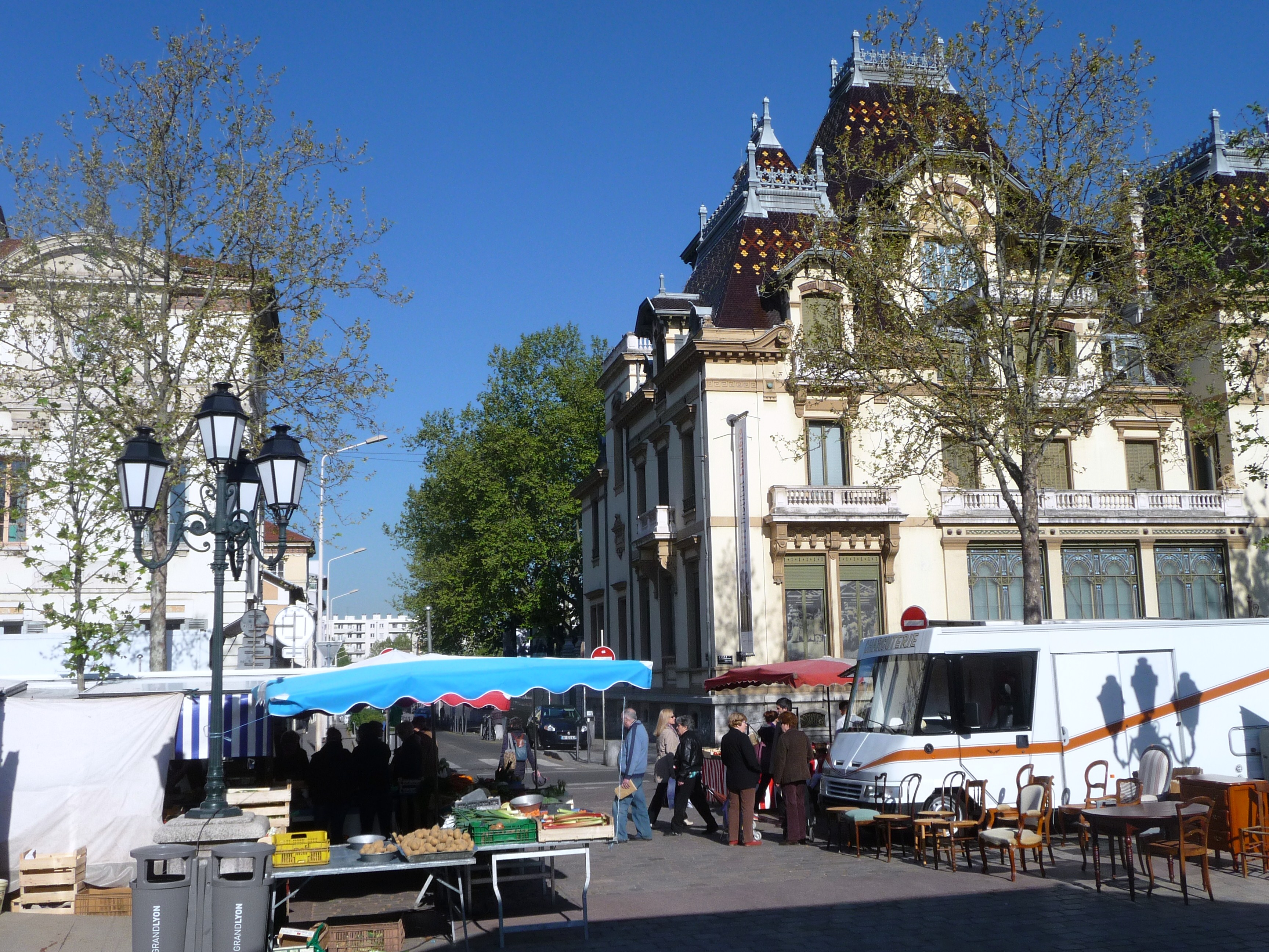 animations et découverte du quartier de MonplaisirLumière CIL