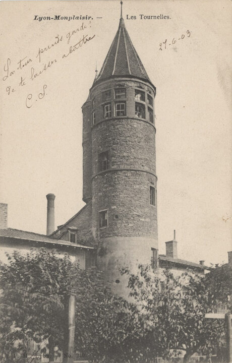 CIL Monplaisir - Histoire : Château des Tournelles