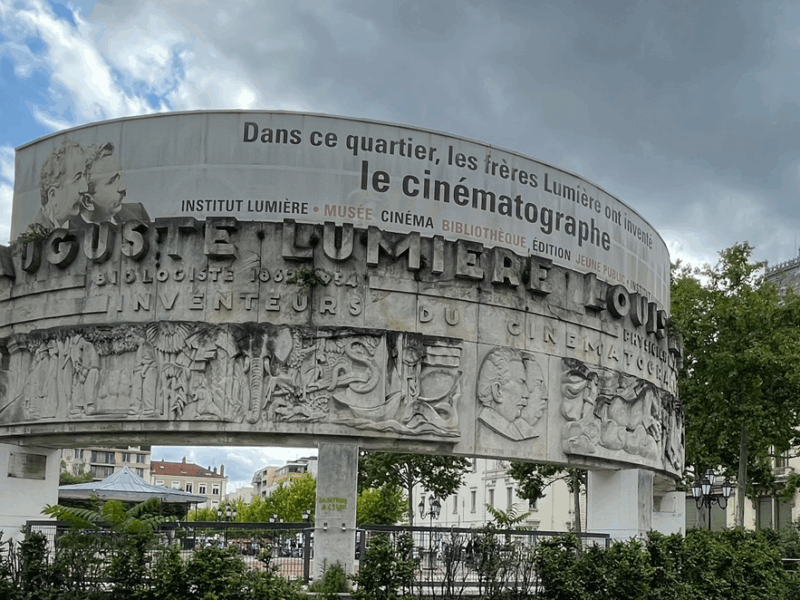 CIL Monplaisir - Dosiers : Enquête publique sur l'Etat des monuments publics du quartier